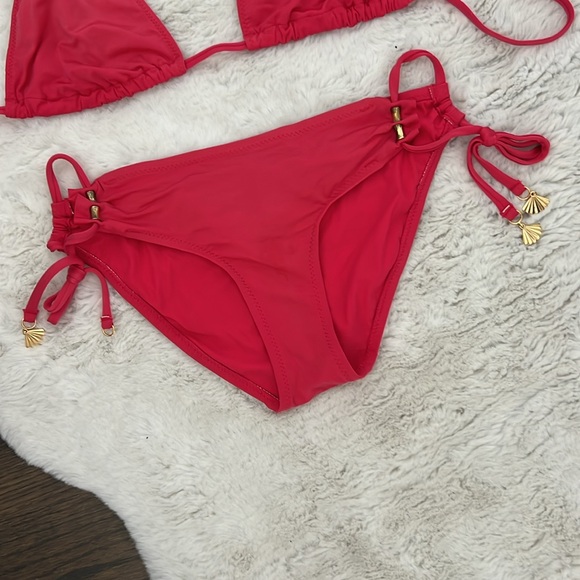 Trina Turk Red Bikini Set with Gold Hardware Accents, size 6 - Picture 2 of 8